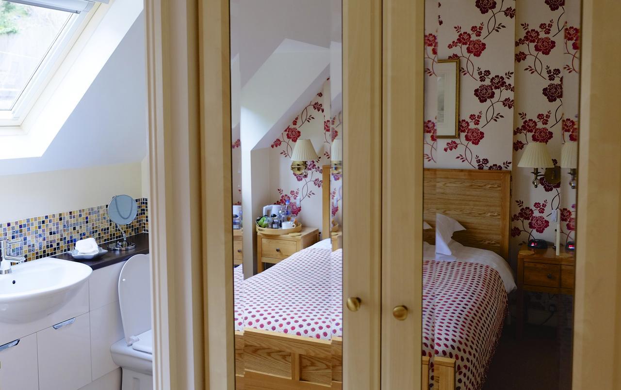 The Library House B&B 艾恩布里奇 外观 照片
